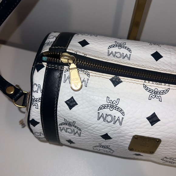 MCM Papillon Crossbody Bag - Picture 4 of 12